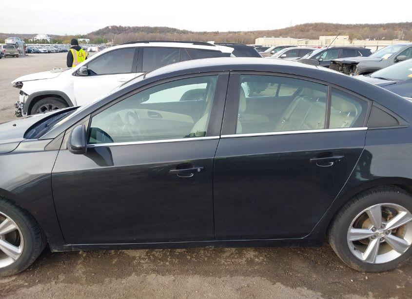 Photo 14 of 2015 Chevrolet Cruze 2LT AUTO (VIN 1G1PE5SB9F7167431)