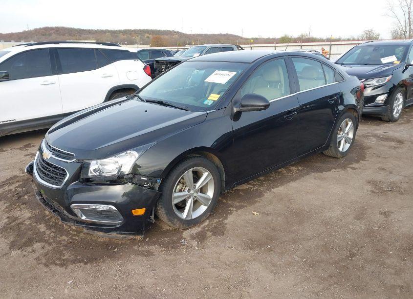 Photo 2 of 2015 Chevrolet Cruze 2LT AUTO (VIN 1G1PE5SB9F7167431)