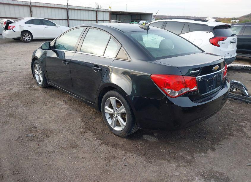 Photo 3 of 2015 Chevrolet Cruze 2LT AUTO (VIN 1G1PE5SB9F7167431)