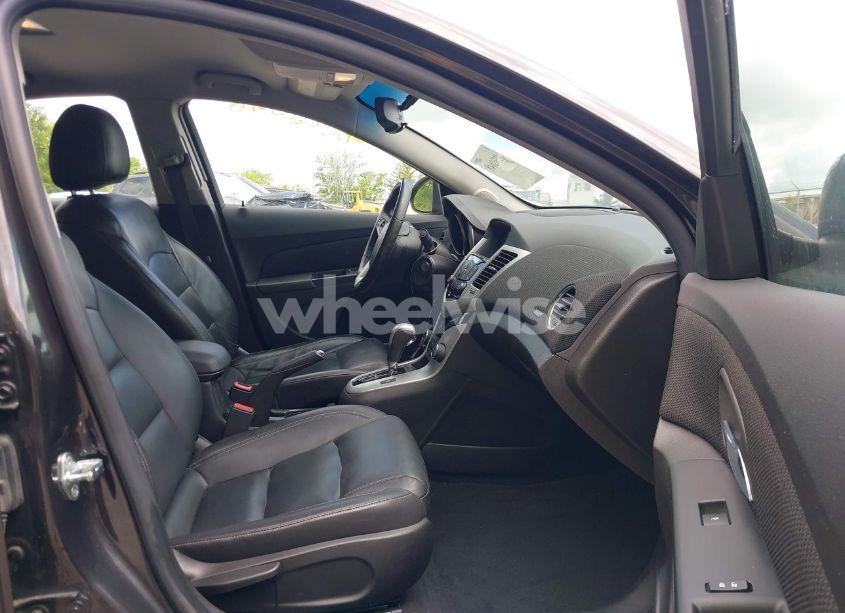 Photo 5 of 2015 Chevrolet Cruze 2LT AUTO (VIN 1G1PE5SB9F7182480)