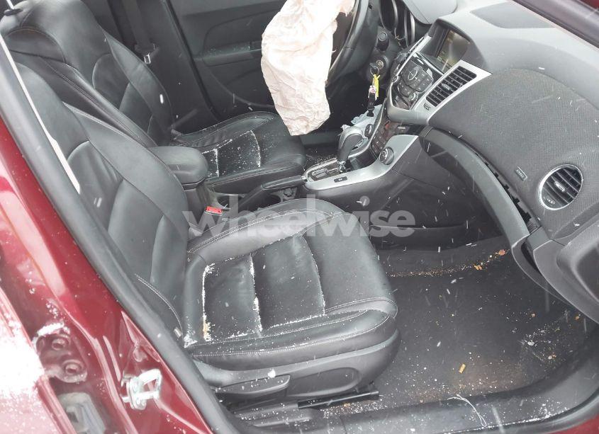 Photo 5 of 2015 Chevrolet Cruze 2LT AUTO (VIN 1G1PE5SB9F7219799)