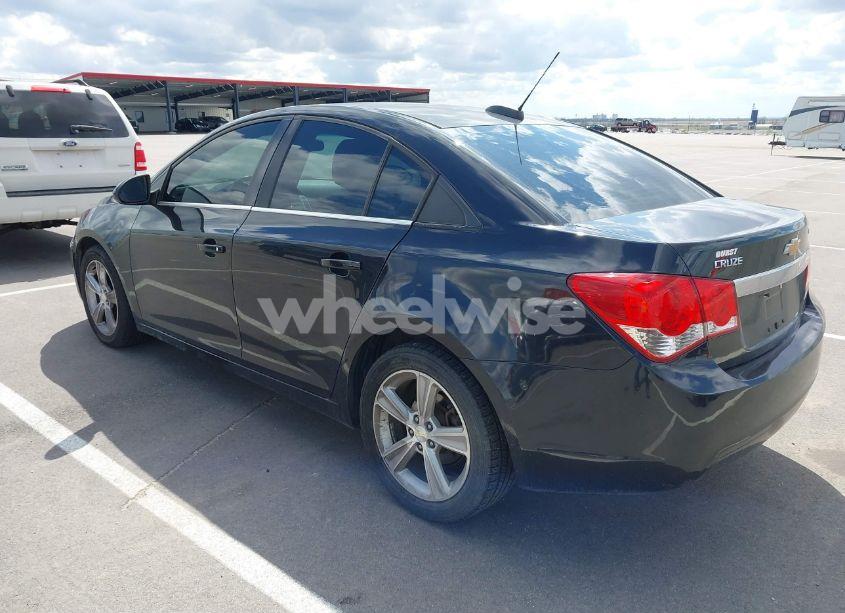 Photo 3 of 2015 Chevrolet Cruze 2LT AUTO (VIN 1G1PE5SB9F7233931)