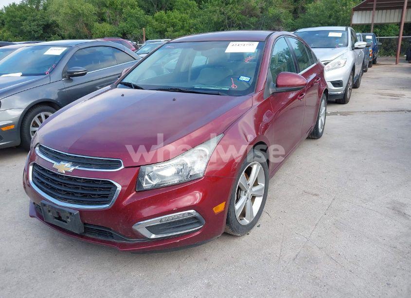 Photo 2 of 2015 Chevrolet Cruze 2LT AUTO (VIN 1G1PE5SB9F7276505)