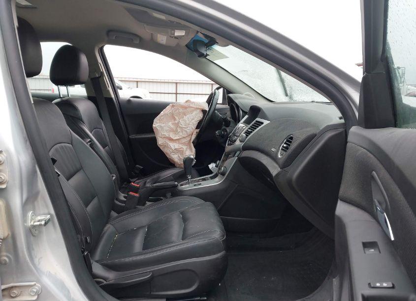 Photo 5 of 2015 Chevrolet Cruze 2LT AUTO (VIN 1G1PE5SB9F7296561)