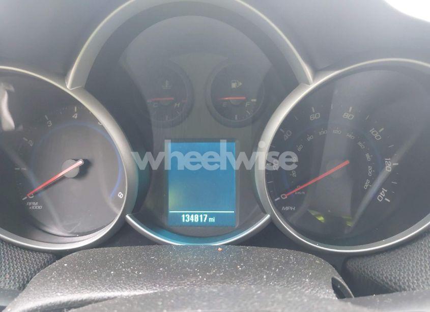 Photo 7 of 2015 Chevrolet Cruze 2LT AUTO (VIN 1G1PE5SB9F7297533)