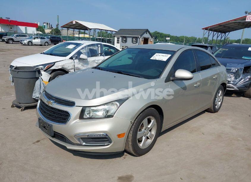 Photo 2 of 2016 Chevrolet Cruze LIMITED 1LT AUTO (VIN 1G1PE5SB9G7132731)