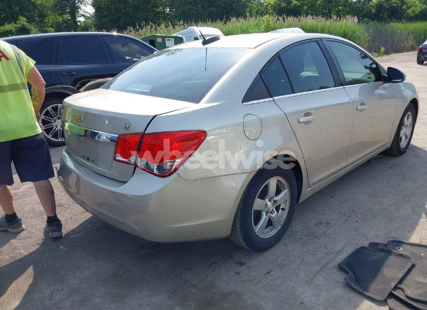 Photo 4 of 2016 Chevrolet Cruze LIMITED 1LT AUTO (VIN 1G1PE5SB9G7132731)