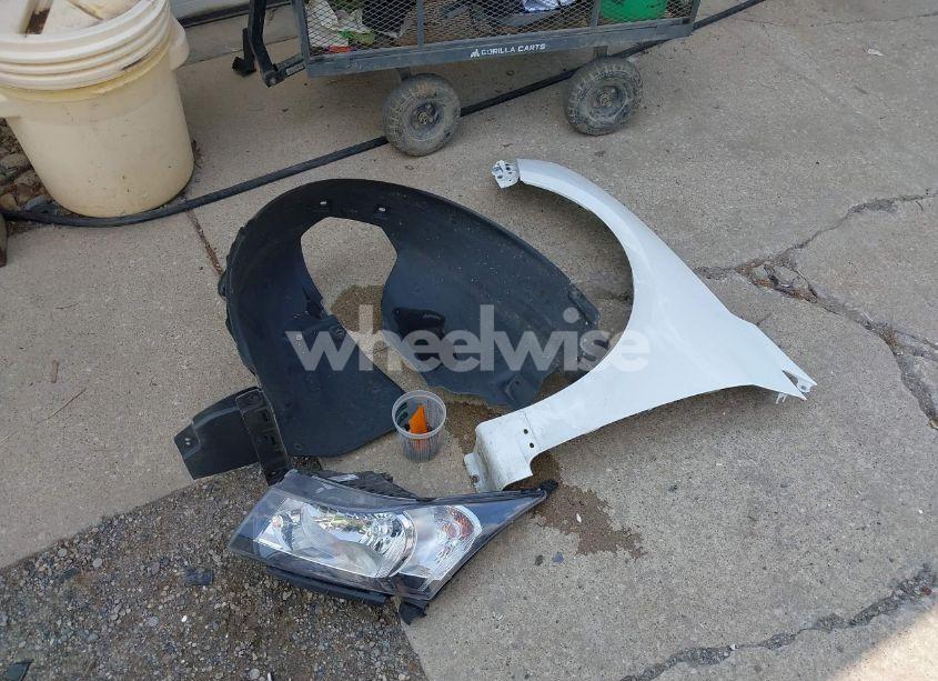 Photo 12 of 2016 Chevrolet Cruze LIMITED 1LT AUTO (VIN 1G1PE5SB9G7169908)