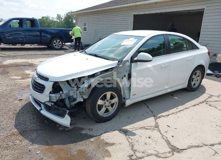 Photo 2 of 2016 Chevrolet Cruze LIMITED 1LT AUTO (VIN 1G1PE5SB9G7169908)