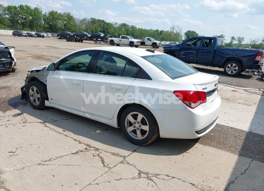 Photo 3 of 2016 Chevrolet Cruze LIMITED 1LT AUTO (VIN 1G1PE5SB9G7169908)