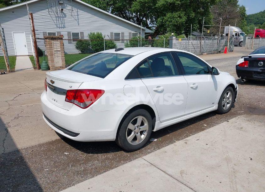 Photo 4 of 2016 Chevrolet Cruze LIMITED 1LT AUTO (VIN 1G1PE5SB9G7169908)