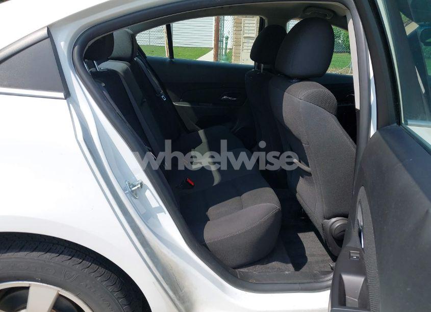 Photo 8 of 2016 Chevrolet Cruze LIMITED 1LT AUTO (VIN 1G1PE5SB9G7169908)