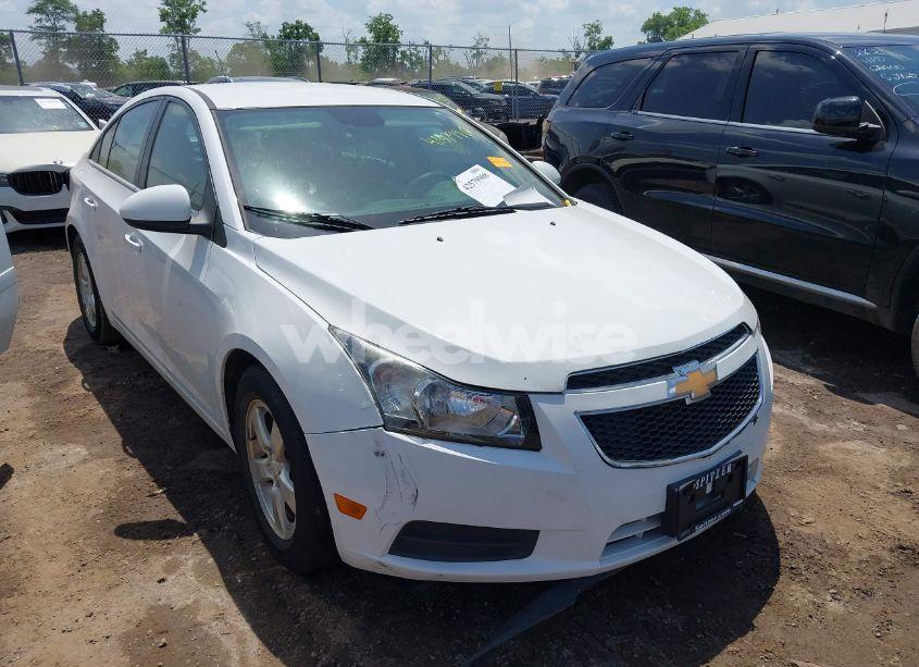2016 Chevrolet Cruze LIMITED 1LT AUTO (VIN 1G1PE5SB9G7188572) main photo