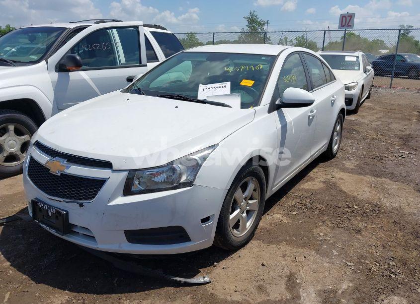 Photo 2 of 2016 Chevrolet Cruze LIMITED 1LT AUTO (VIN 1G1PE5SB9G7188572)