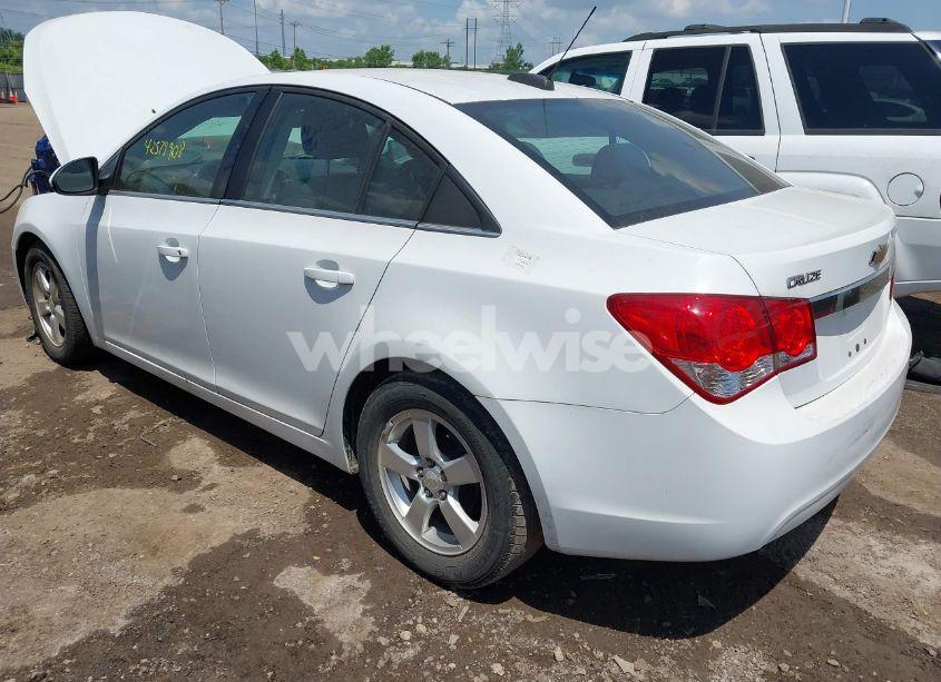 Photo 3 of 2016 Chevrolet Cruze LIMITED 1LT AUTO (VIN 1G1PE5SB9G7188572)