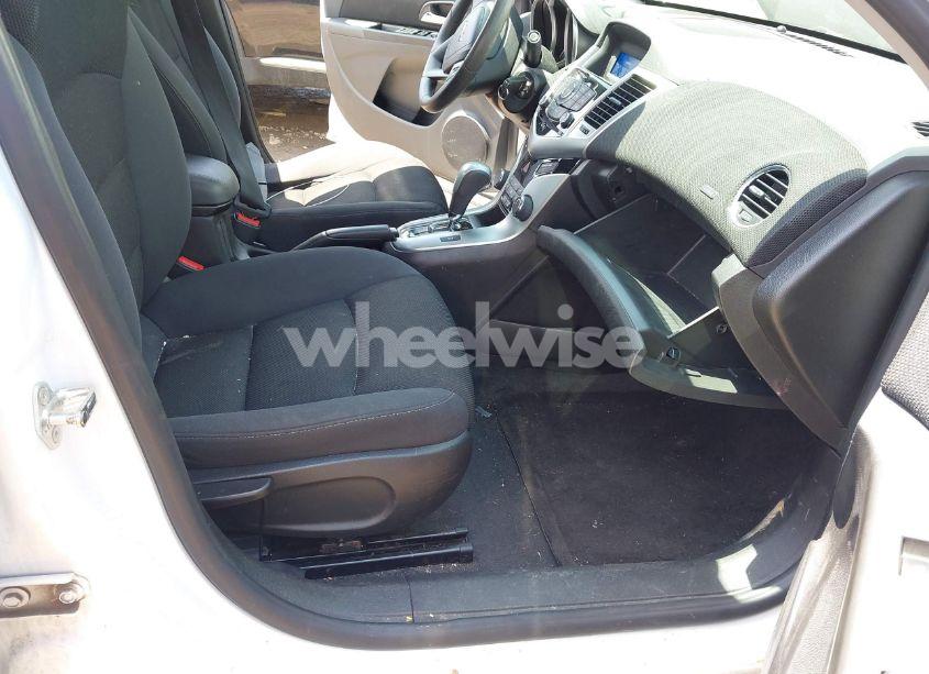 Photo 5 of 2016 Chevrolet Cruze LIMITED 1LT AUTO (VIN 1G1PE5SB9G7188572)