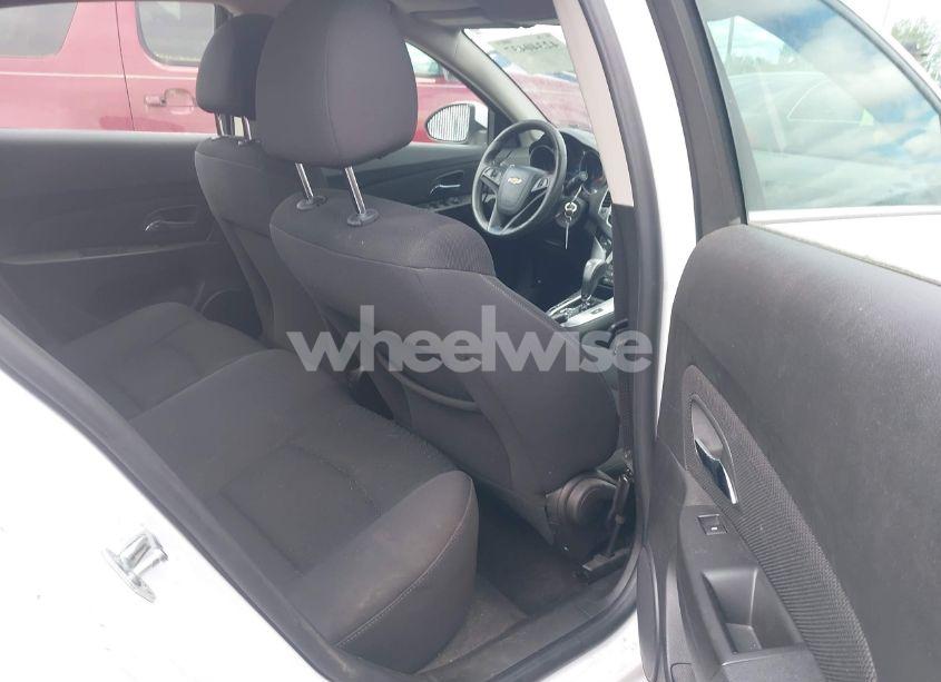 Photo 8 of 2016 Chevrolet Cruze LIMITED 1LT AUTO (VIN 1G1PE5SB9G7199782)