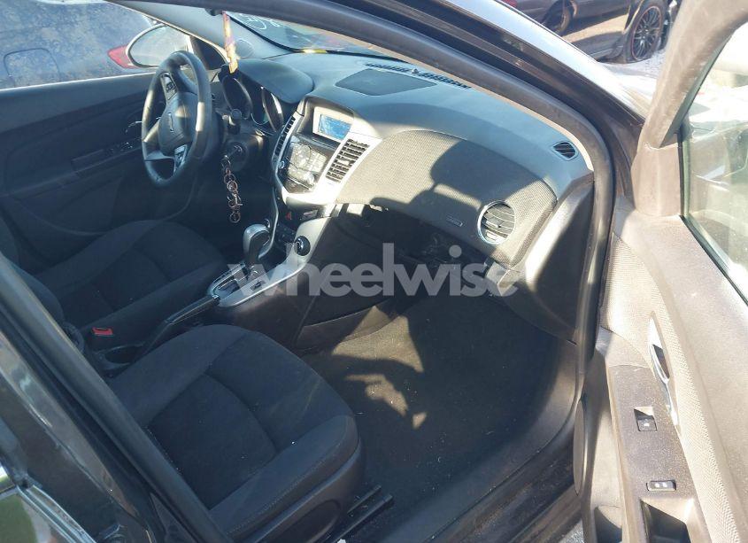 Photo 5 of 2016 Chevrolet Cruze LIMITED 1LT AUTO (VIN 1G1PE5SB9G7212806)