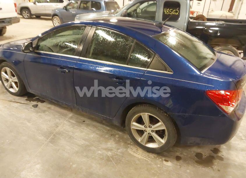 Photo 3 of 2013 Chevrolet Cruze 2LT AUTO (VIN 1G1PE5SBXD7123001)
