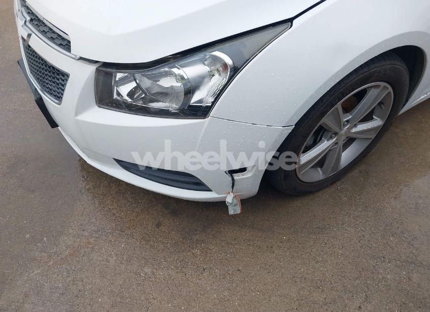 Photo 6 of 2013 Chevrolet Cruze 2LT AUTO (VIN 1G1PE5SBXD7127436)