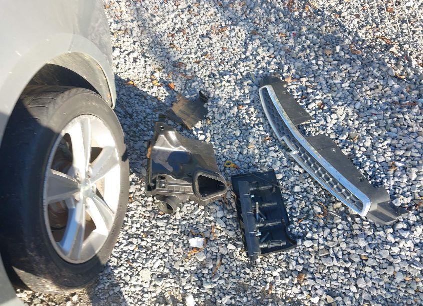 Photo 12 of 2013 Chevrolet Cruze 2LT AUTO (VIN 1G1PE5SBXD7142244)