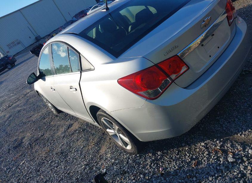 Photo 3 of 2013 Chevrolet Cruze 2LT AUTO (VIN 1G1PE5SBXD7142244)