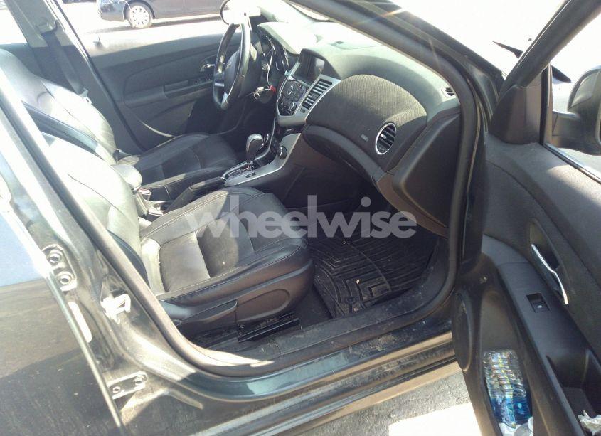 Photo 5 of 2013 Chevrolet Cruze 2LT AUTO (VIN 1G1PE5SBXD7164759)
