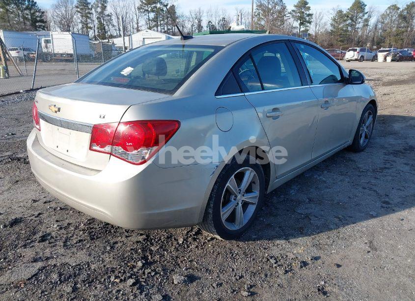Photo 4 of 2013 Chevrolet Cruze 2LT AUTO (VIN 1G1PE5SBXD7178077)