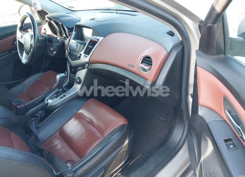 Photo 5 of 2013 Chevrolet Cruze 2LT AUTO (VIN 1G1PE5SBXD7178077)