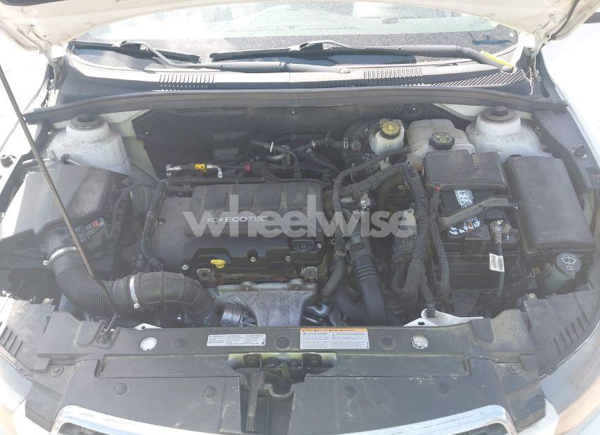 Photo 10 of 2013 Chevrolet Cruze 2LT AUTO (VIN 1G1PE5SBXD7312263)
