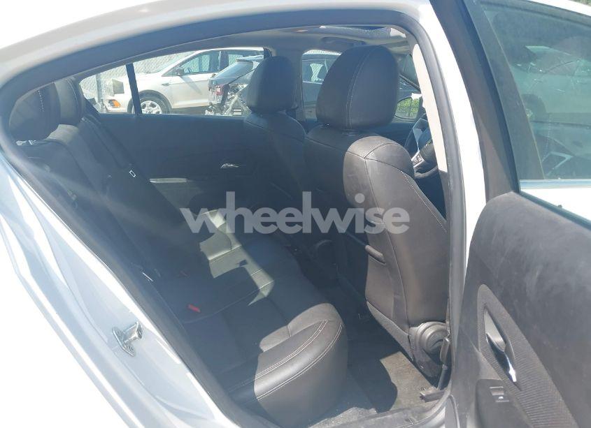 Photo 8 of 2013 Chevrolet Cruze 2LT AUTO (VIN 1G1PE5SBXD7312263)