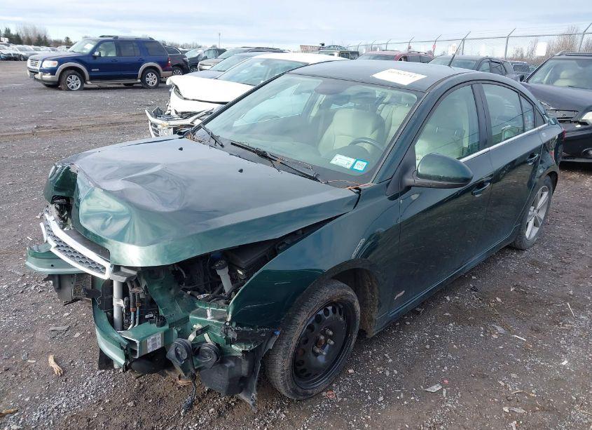 Photo 2 of 2014 Chevrolet Cruze 2LT AUTO (VIN 1G1PE5SBXE7119726)