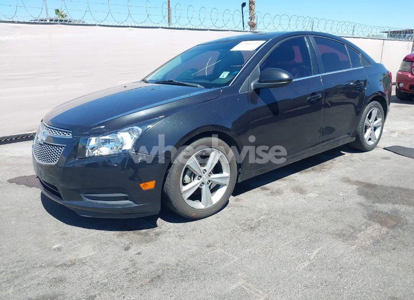 Photo 6 of 2014 Chevrolet Cruze 2LT AUTO (VIN 1G1PE5SBXE7119757)