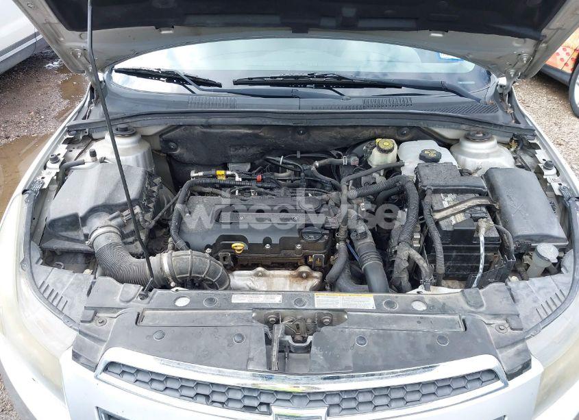 Photo 10 of 2014 Chevrolet Cruze 2LT AUTO (VIN 1G1PE5SBXE7120827)