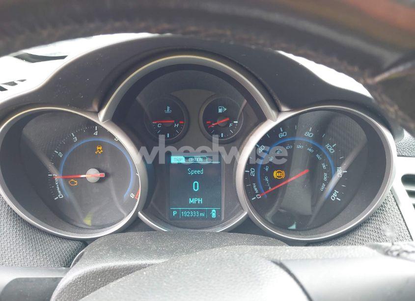 Photo 7 of 2014 Chevrolet Cruze 2LT AUTO (VIN 1G1PE5SBXE7120827)