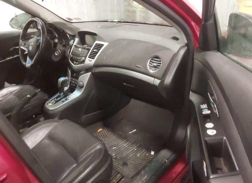 Photo 5 of 2014 Chevrolet Cruze 2LT AUTO (VIN 1G1PE5SBXE7266158)