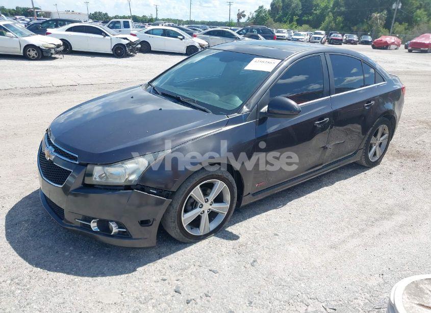 Photo 2 of 2014 Chevrolet Cruze 2LT AUTO (VIN 1G1PE5SBXE7271408)