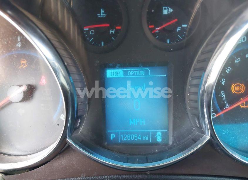 Photo 7 of 2014 Chevrolet Cruze 2LT AUTO (VIN 1G1PE5SBXE7271408)