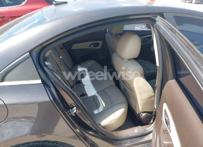 Photo 8 of 2014 Chevrolet Cruze 2LT AUTO (VIN 1G1PE5SBXE7271408)