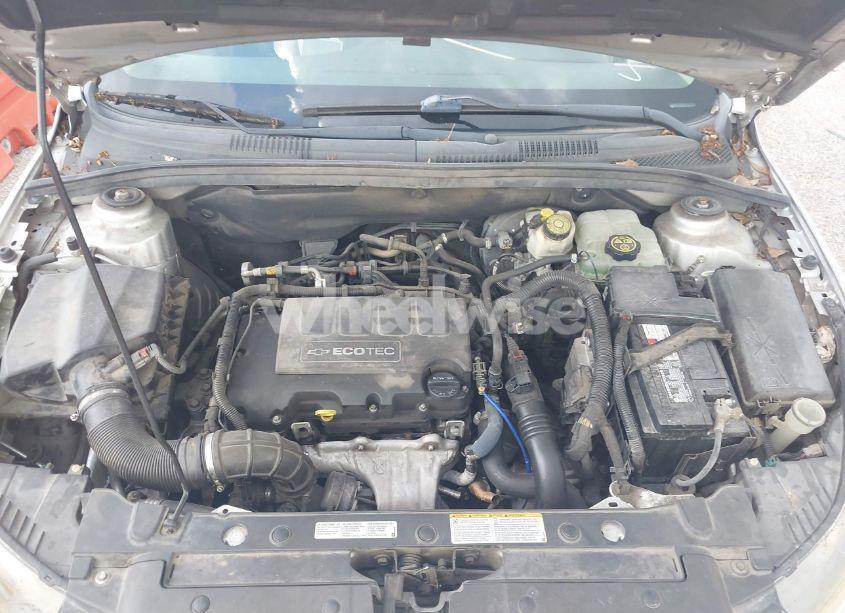 Photo 10 of 2014 Chevrolet Cruze 2LT AUTO (VIN 1G1PE5SBXE7335270)