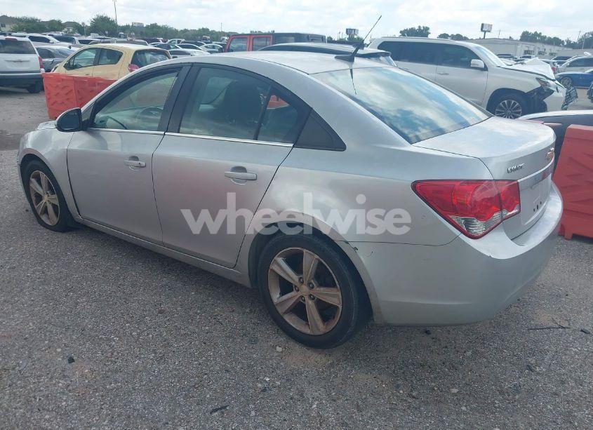 Photo 3 of 2014 Chevrolet Cruze 2LT AUTO (VIN 1G1PE5SBXE7335270)