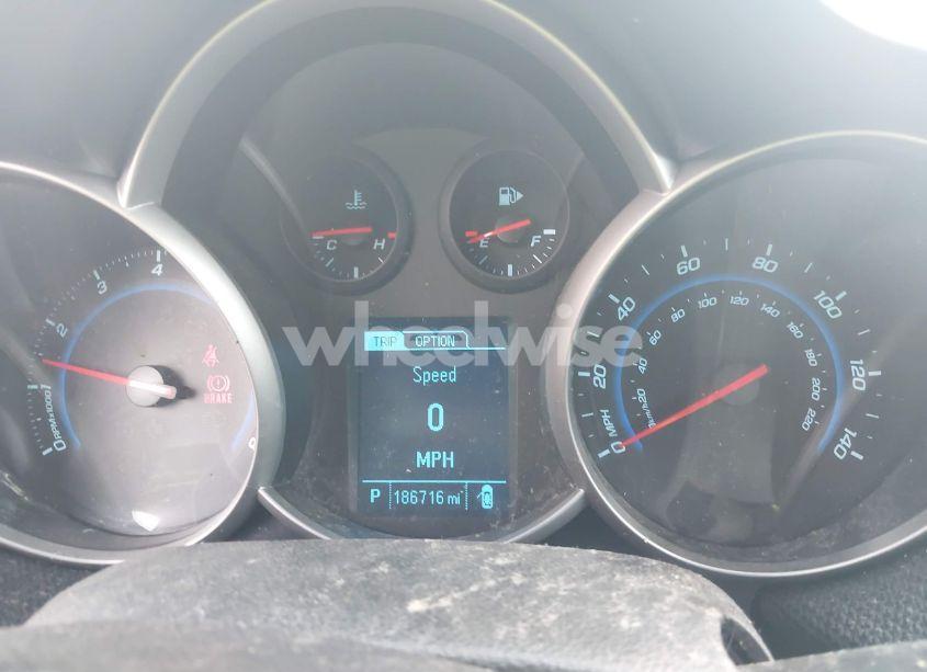 Photo 7 of 2014 Chevrolet Cruze 2LT AUTO (VIN 1G1PE5SBXE7335270)