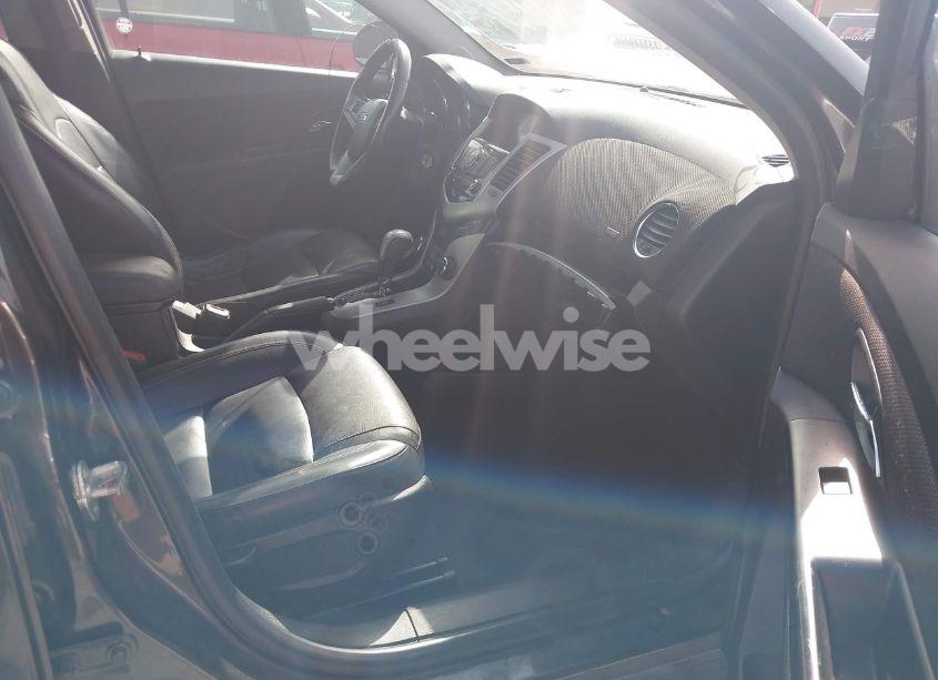 Photo 5 of 2014 Chevrolet Cruze 2LT AUTO (VIN 1G1PE5SBXE7380886)