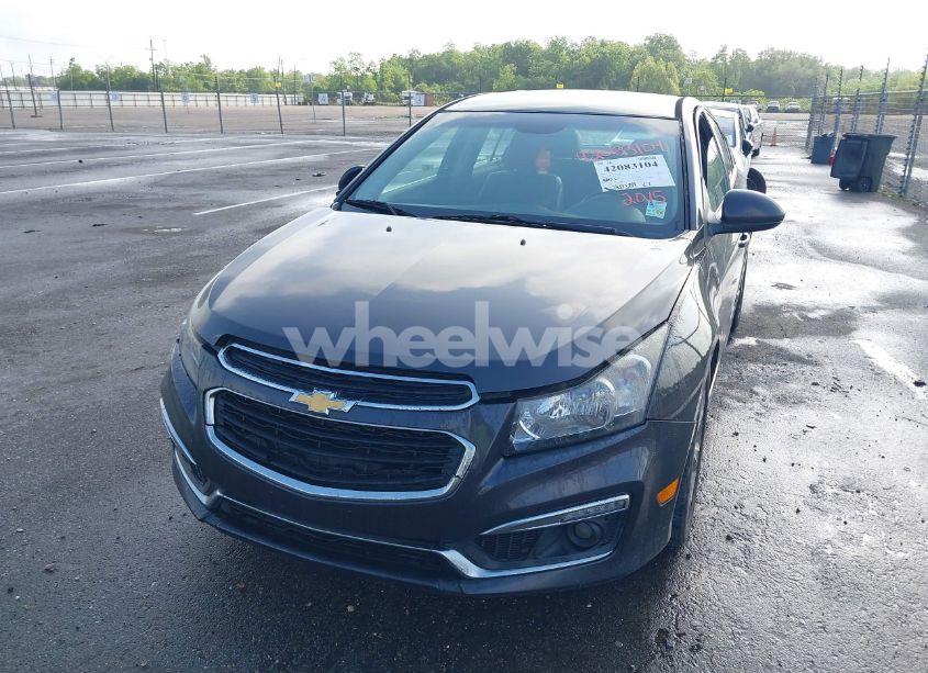 Photo 6 of 2015 Chevrolet Cruze 2LT AUTO (VIN 1G1PE5SBXF7111188)