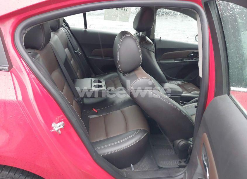 Photo 8 of 2015 Chevrolet Cruze 2LT AUTO (VIN 1G1PE5SBXF7254724)