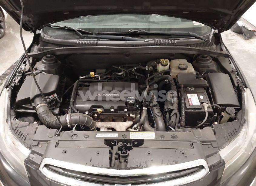 Photo 10 of 2015 Chevrolet Cruze 2LT AUTO (VIN 1G1PE5SBXF7293958)