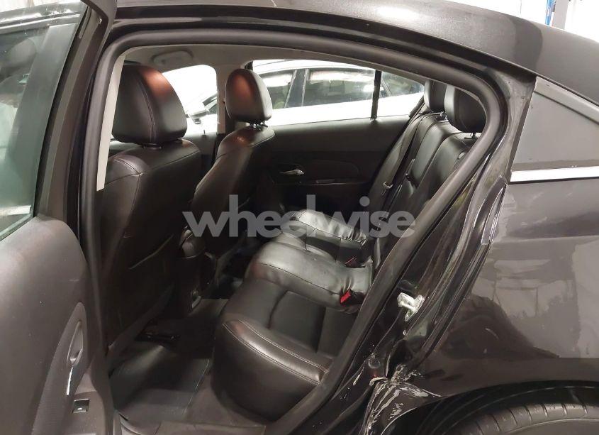 Photo 8 of 2015 Chevrolet Cruze 2LT AUTO (VIN 1G1PE5SBXF7293958)