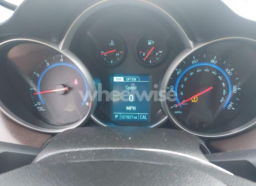 Photo 7 of 2015 Chevrolet Cruze 2LT AUTO (VIN 1G1PE5SBXF7296262)