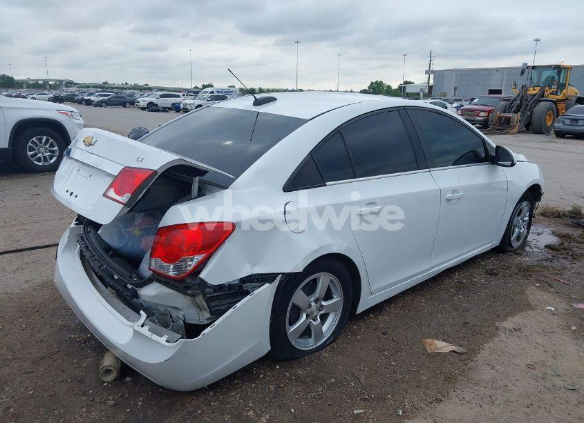Photo 4 of 2016 Chevrolet Cruze LIMITED 1LT AUTO (VIN 1G1PE5SBXG7102413)