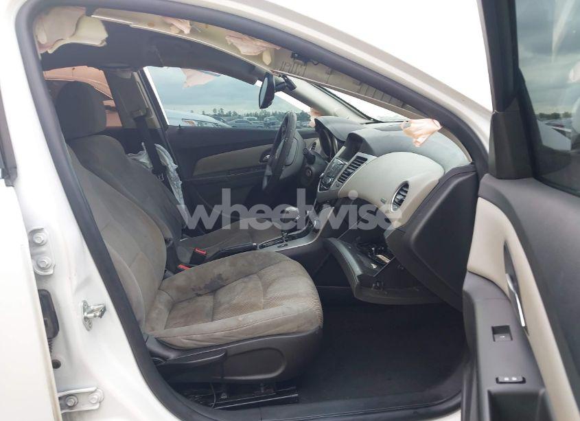 Photo 5 of 2016 Chevrolet Cruze LIMITED 1LT AUTO (VIN 1G1PE5SBXG7102413)